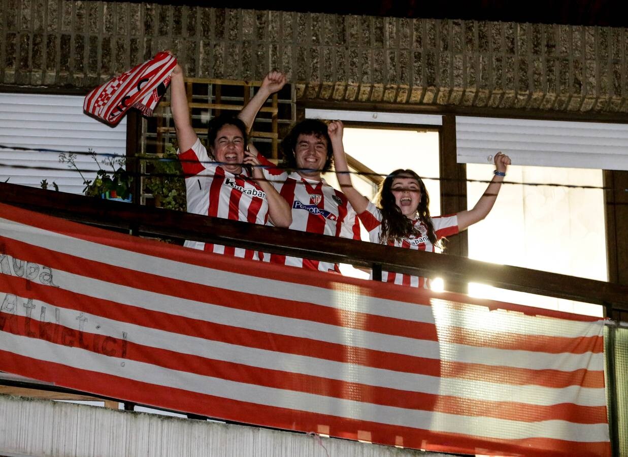 Fotos: La celebración de la Supercopa desde los balcones de Bizkaia