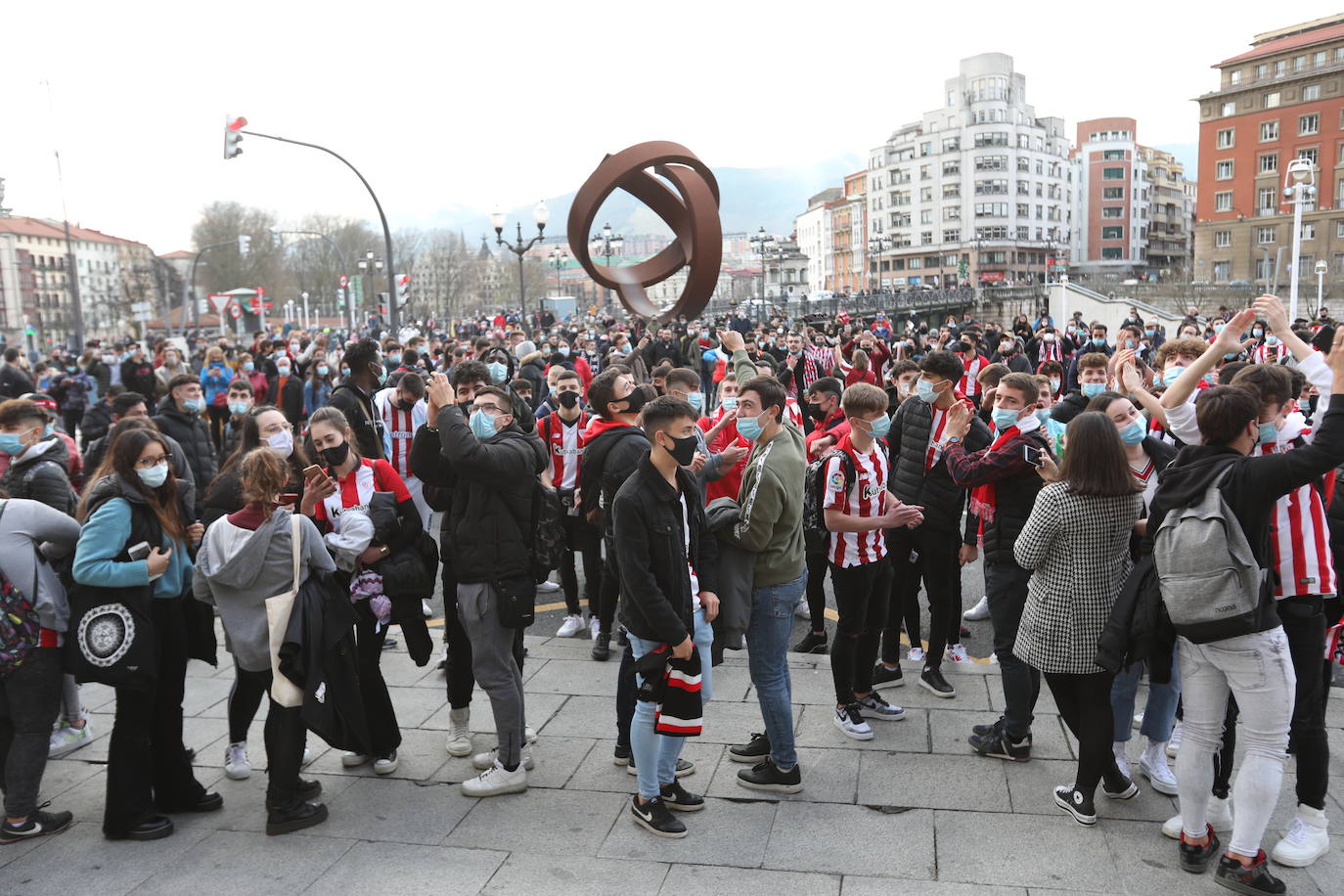 Fotos: Así ha sido el recibimiento de los supercampeones en el Ayuntamiento