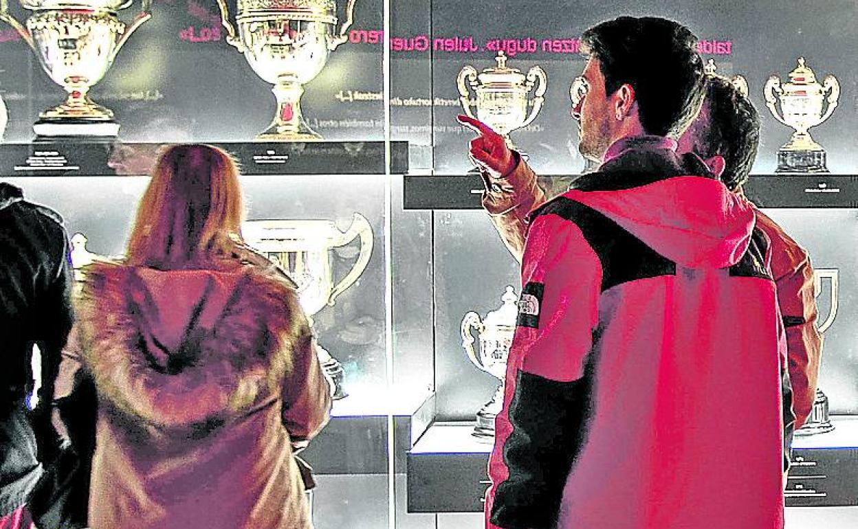 Historia. El museo del Athletic enseña los 123 años del club.