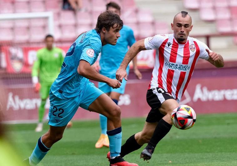 El Bilbao Athletic araña un empate en Las Gaunas en su estreno en 2ª RFEF