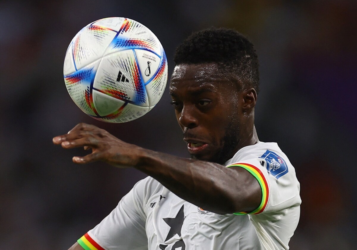 Iñaki Williams en un partido con Ghana.