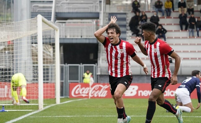 Unai Gómez celebra el primero de los dos goles que marcó en la victoria ante la UD Logroñés/ATHLETIC CLUB