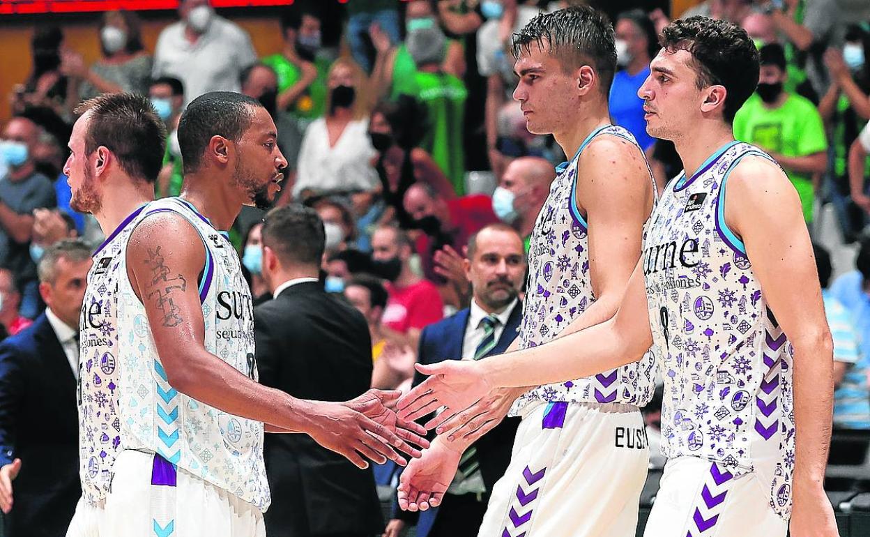 La rotación ofrece garantías y equilibrio en el Surne Bilbao Basket. 