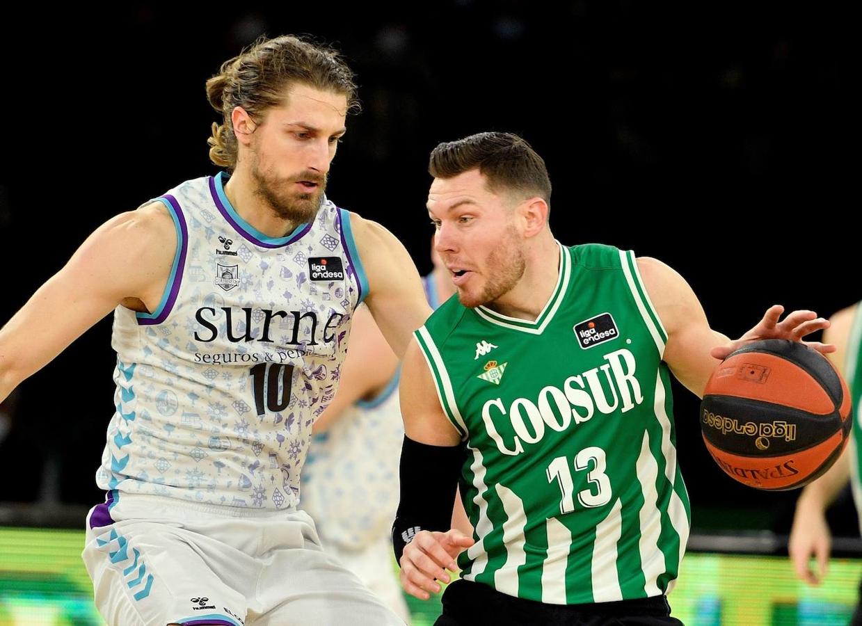 Fotos: Merecido triunfo del Bilbao Basket ante en Betis en Sevilla
