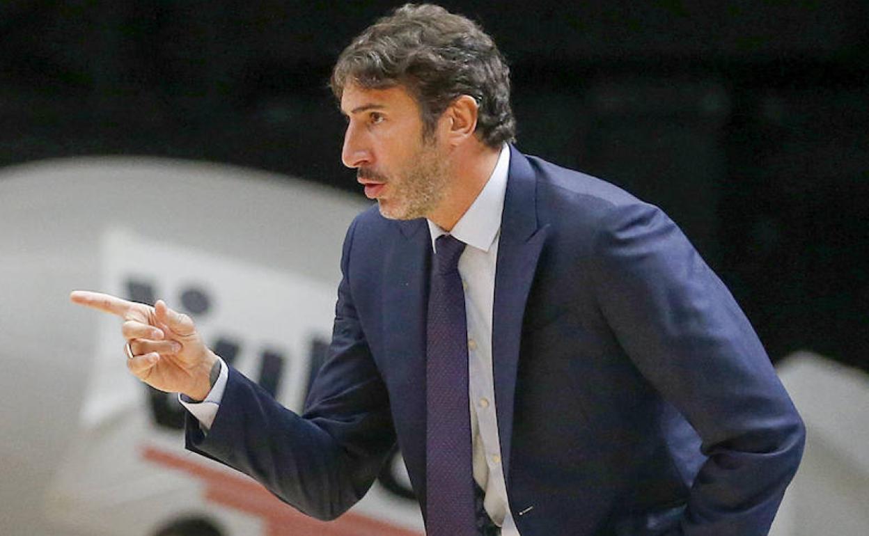 Álex Mumbru se ha hecho cargo del Valencia después de 13 años en las filas del Bilbao Basket. 