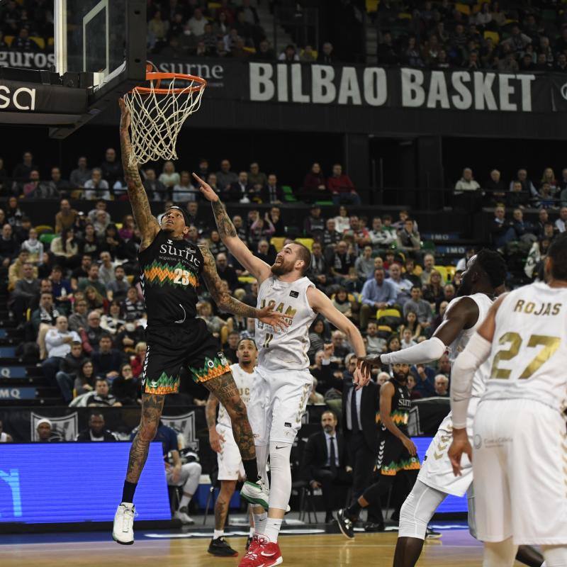 Fotos: Las imágenes del Bilbao Basket - UCAM Murcia