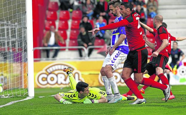 Aridane marcó el cuarto gol al bloque vallisoletano (4-1) el día 27 de marzo de 2016 en el partido disputado en Anduva, donde nunca ha ganado el rival en sus cuatro visitas. 