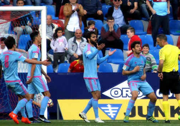 El equipo rojillo reanuda la preparación para vencer por primera vez al Levante