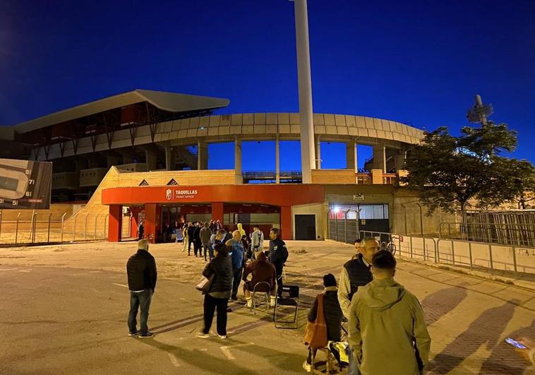 Desembarco de más de 1.200 granadinistas en Anduva