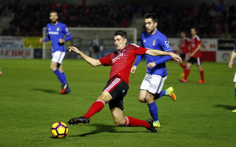 El Oviedo se impone 0-2 y condena al Mirandés