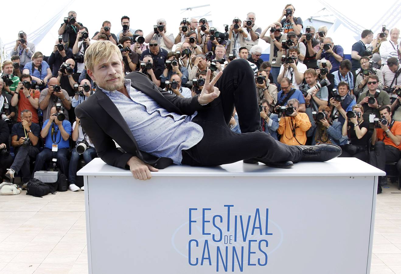 Cannes se pone a los pies de Yves Saint Laurent