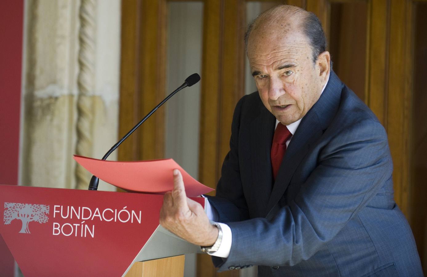 Botín ofrece una rueda de prensa en la Fundación que lleva su nombre en el 2012.