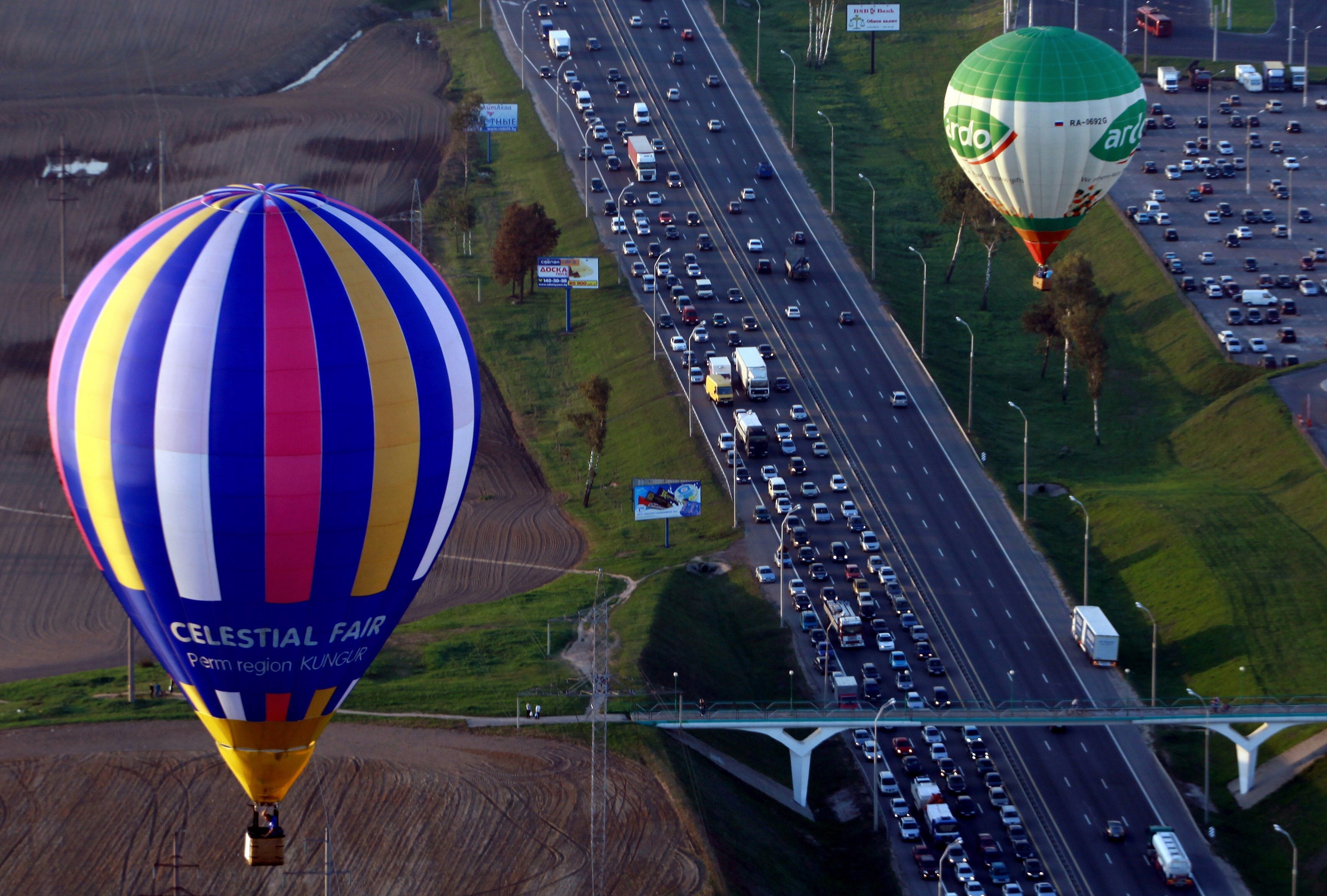 Los globos toman el horizonte de Minsk