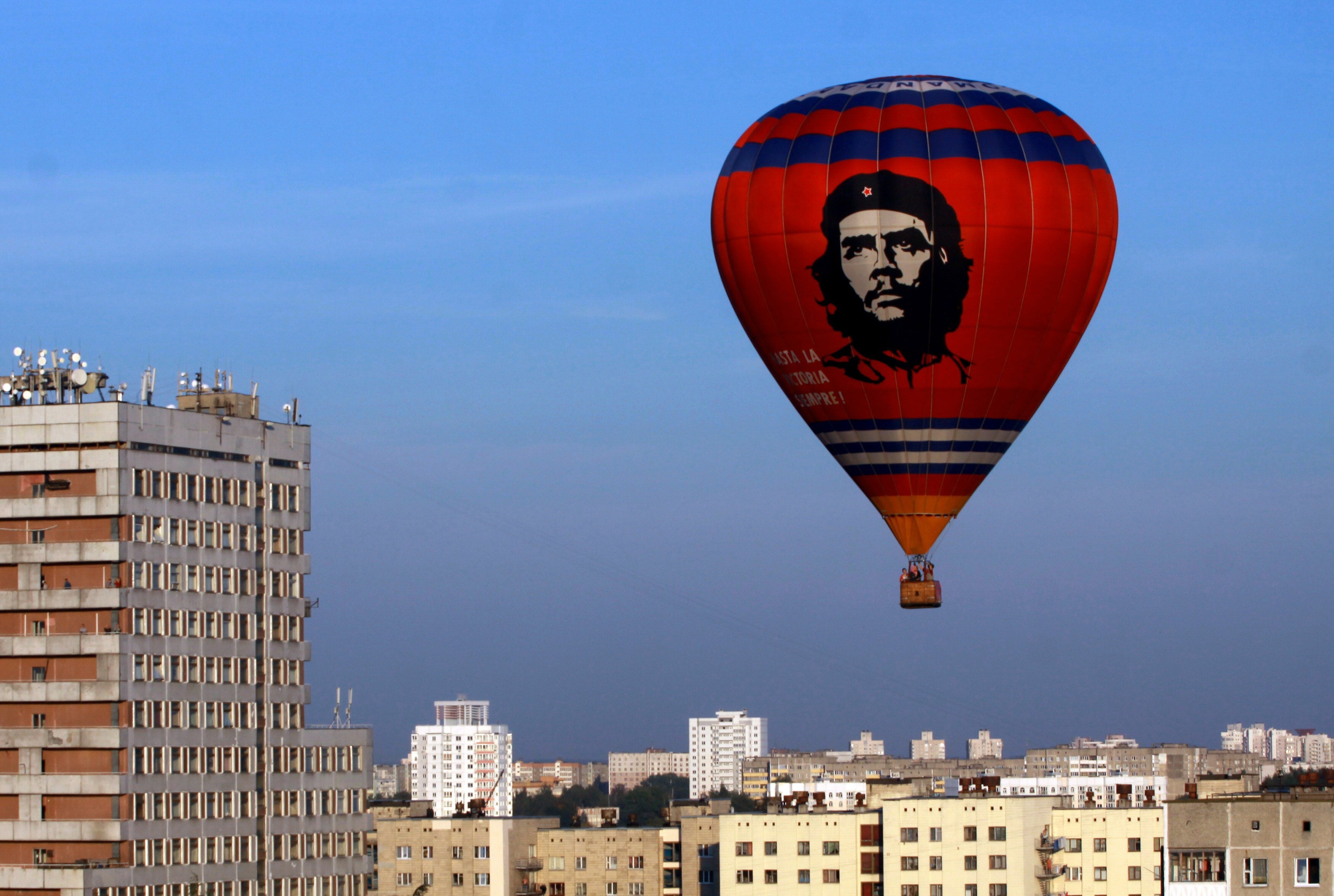 Los globos toman el horizonte de Minsk