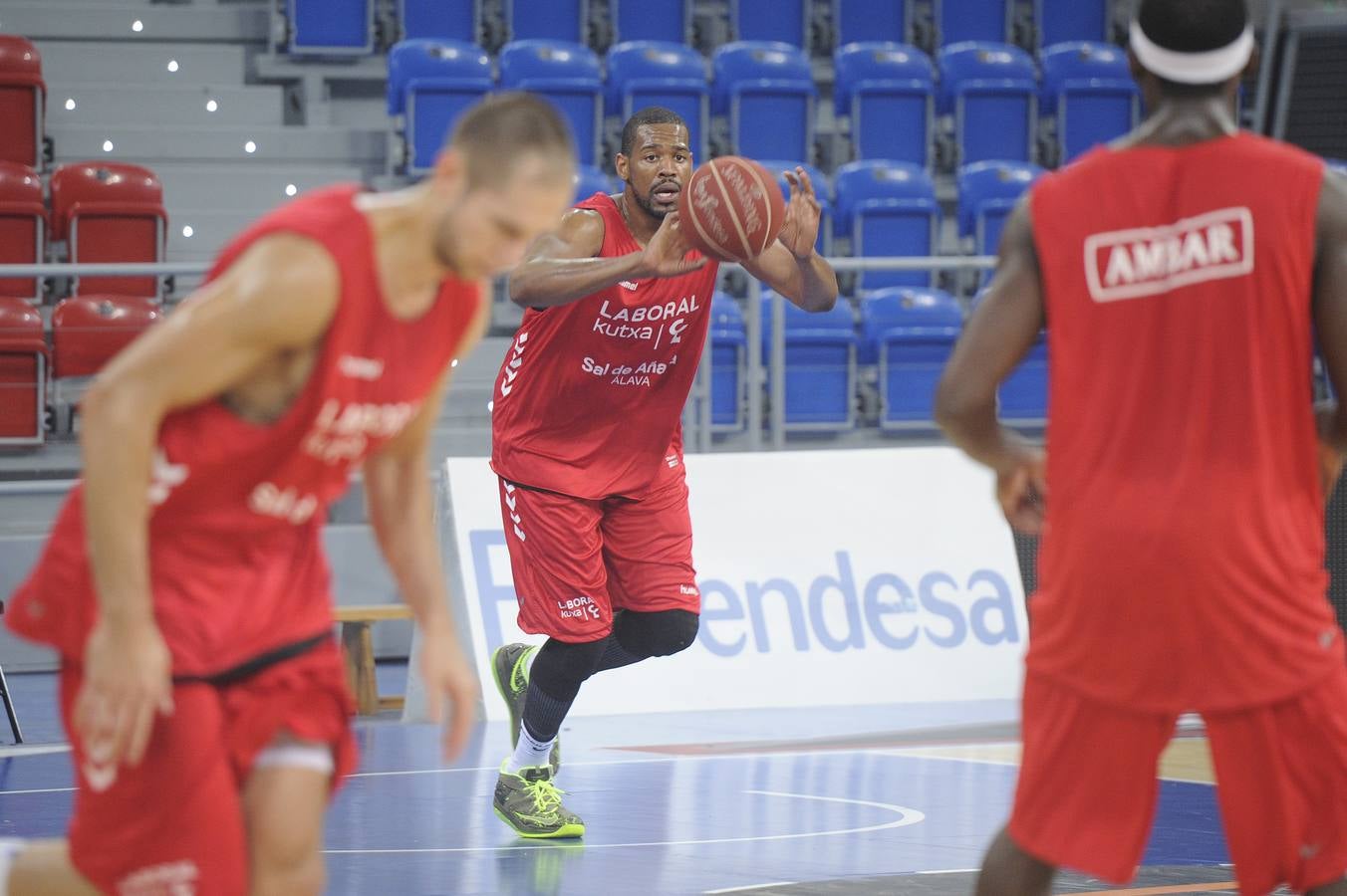 Primer entrenamiento abierto del Baskonia