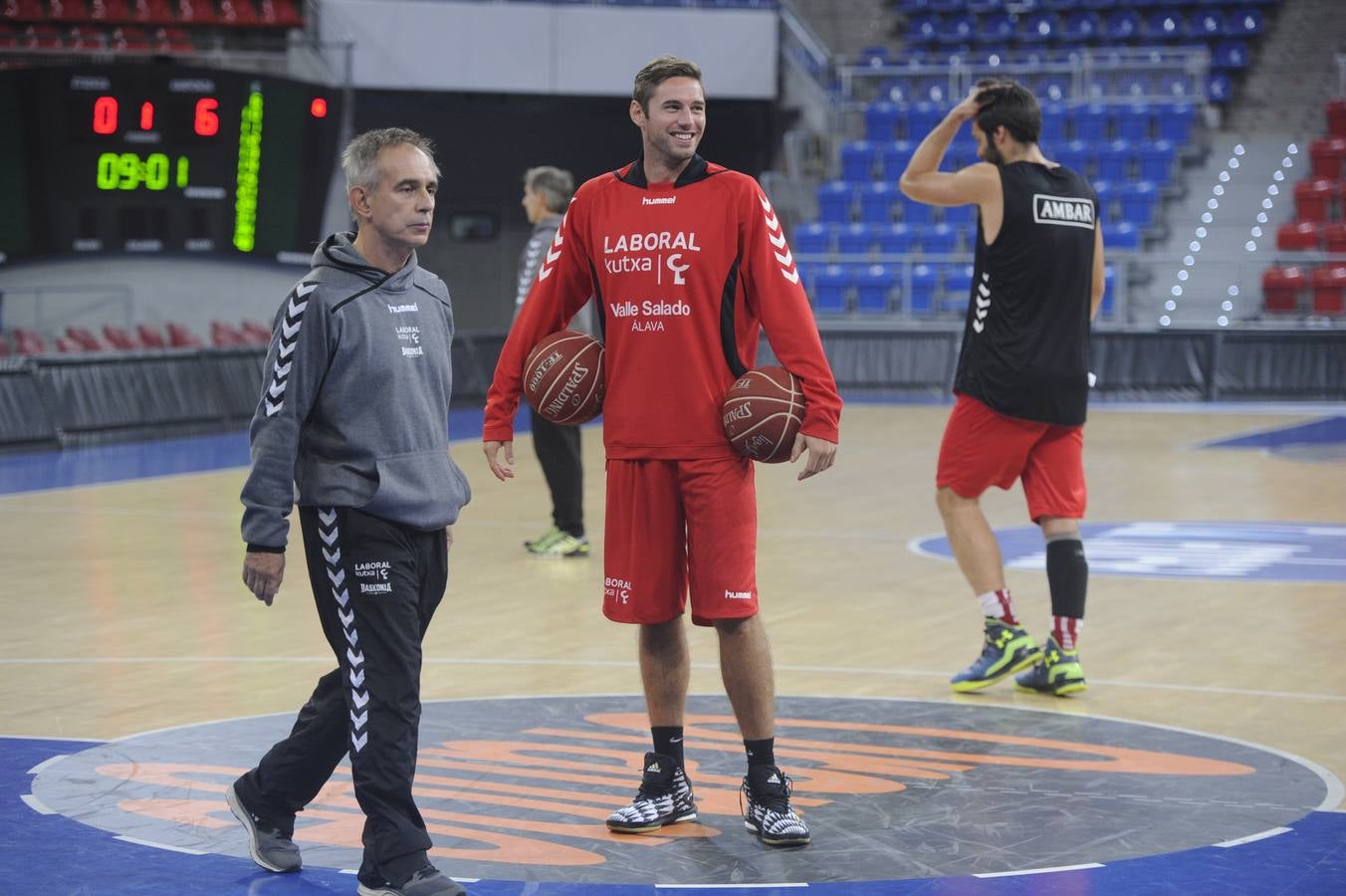 Primer entrenamiento abierto del Baskonia