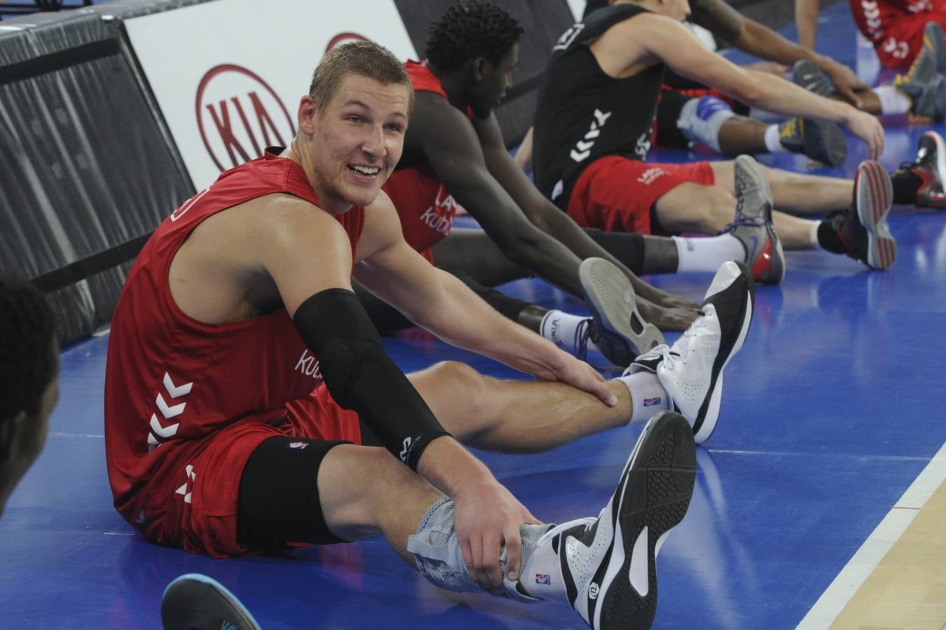 Primer entrenamiento abierto del Baskonia