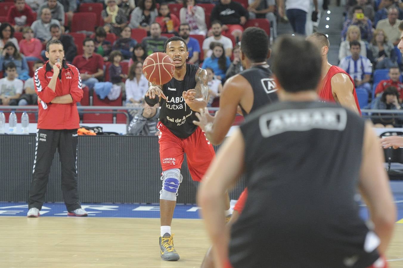Primer entrenamiento abierto del Baskonia