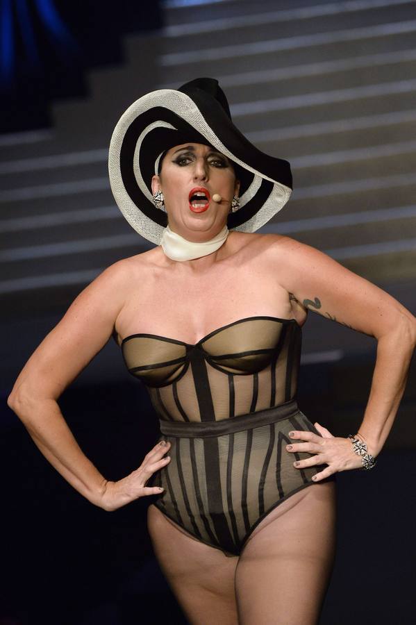 Gaultier se despide del prêt-à-porter junto a Rossy de Palma