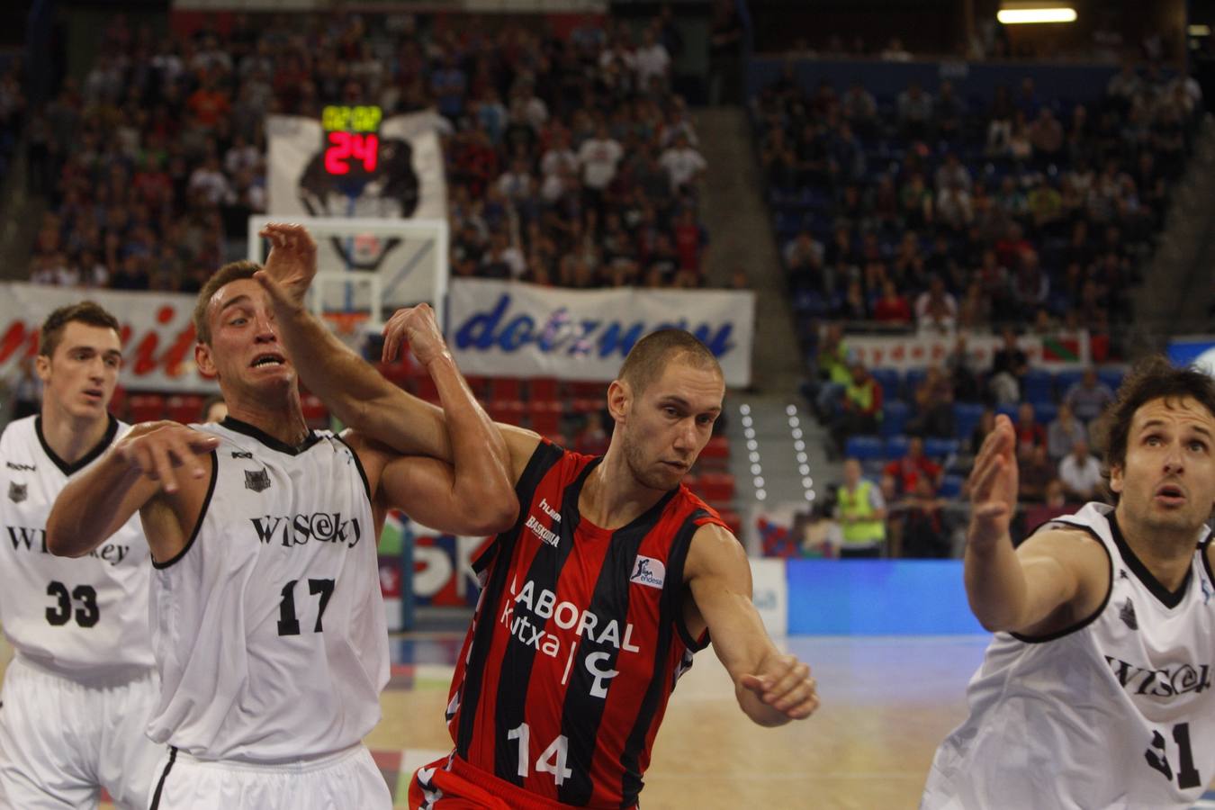 Las mejores imágenes del partido Laboral Kutxa-Bilbao Basket