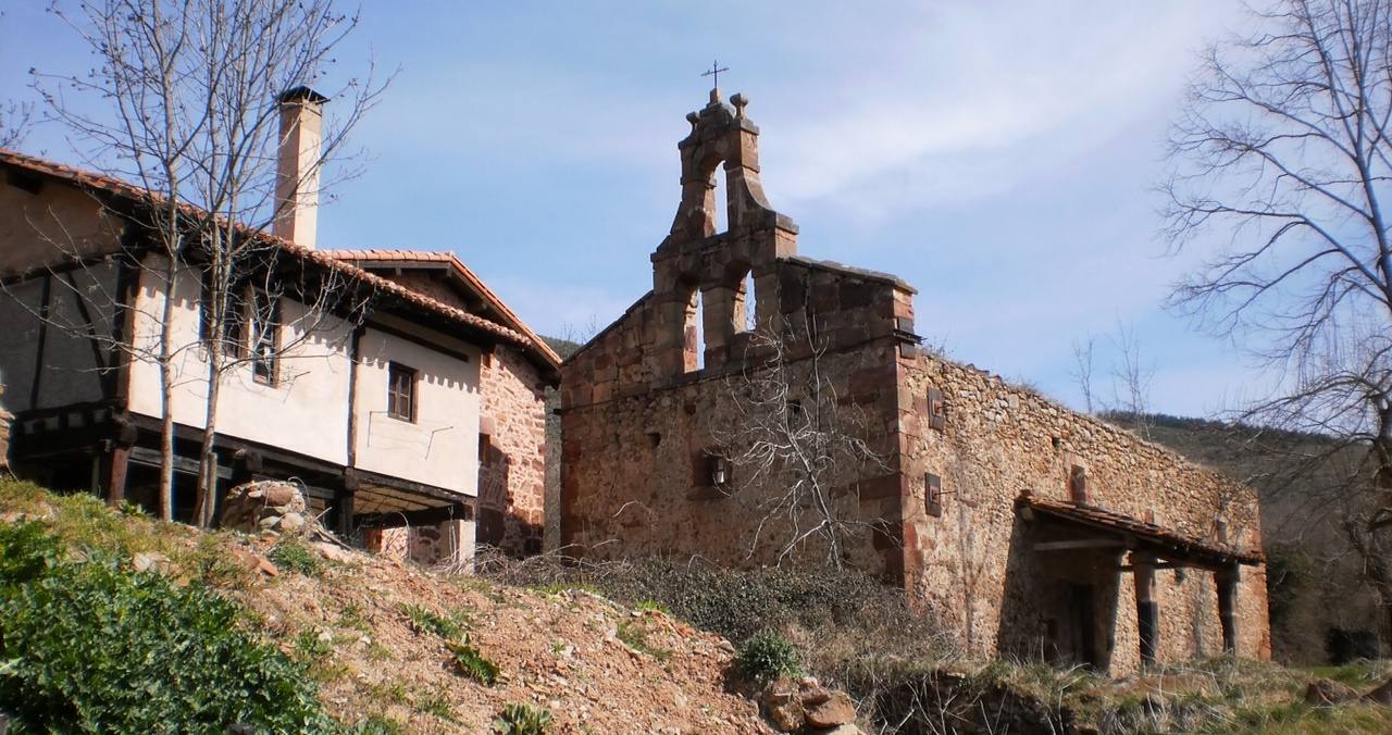 Iglesia arruinada de Turza