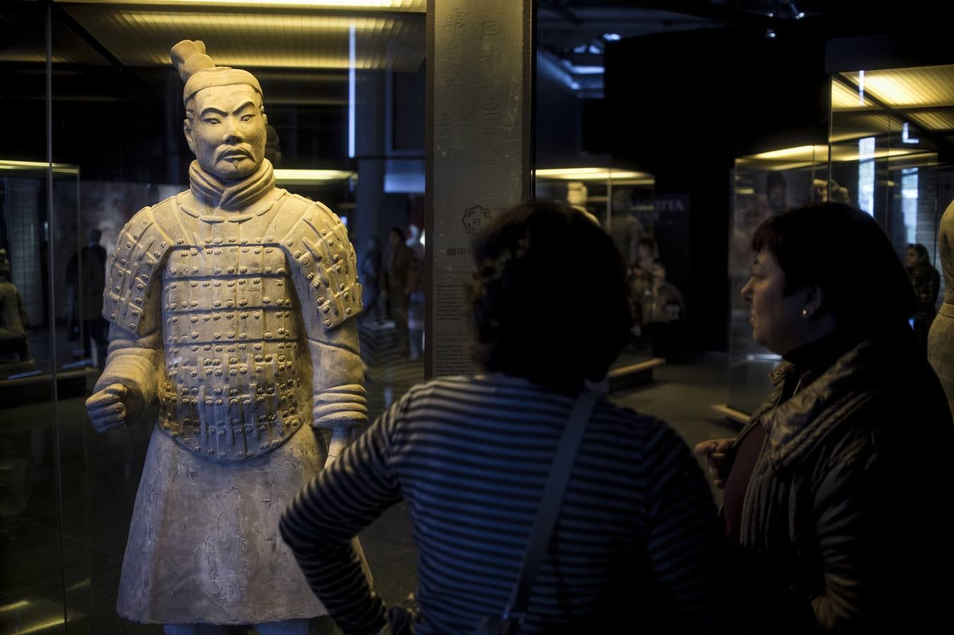 Grandes colas para ver los guerreros de Xian en el Euskalduna