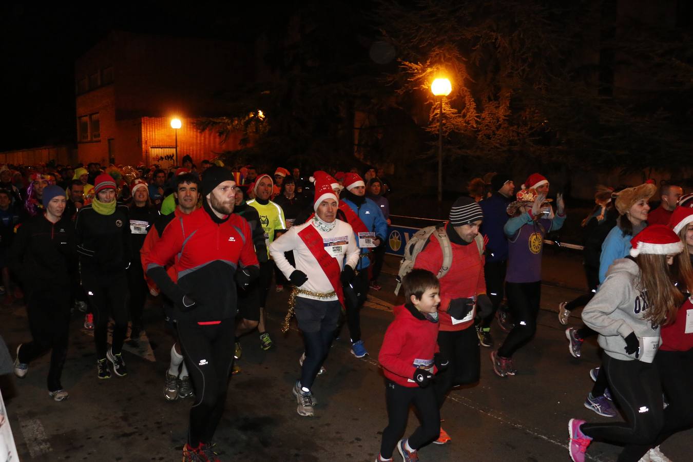 Fiesta y deportes en la San Silvestre de Vitoria