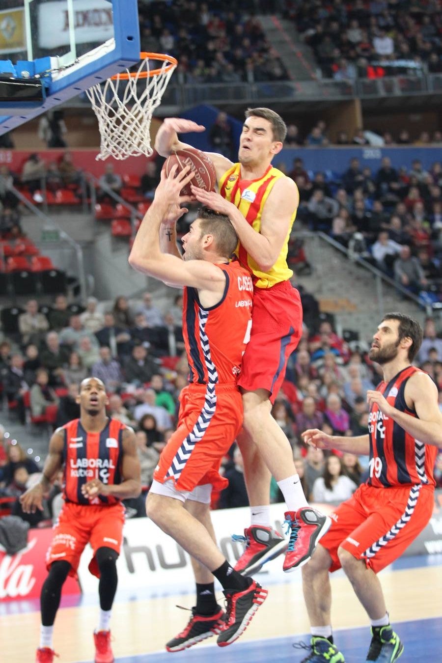 Baskonia - Barcelona en imágenes