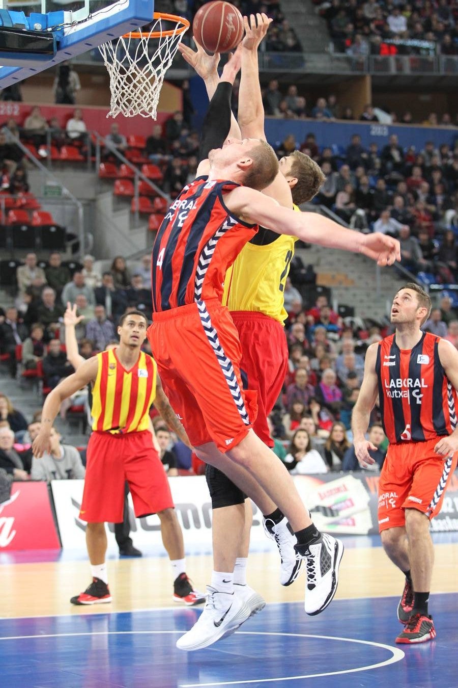 Baskonia - Barcelona en imágenes