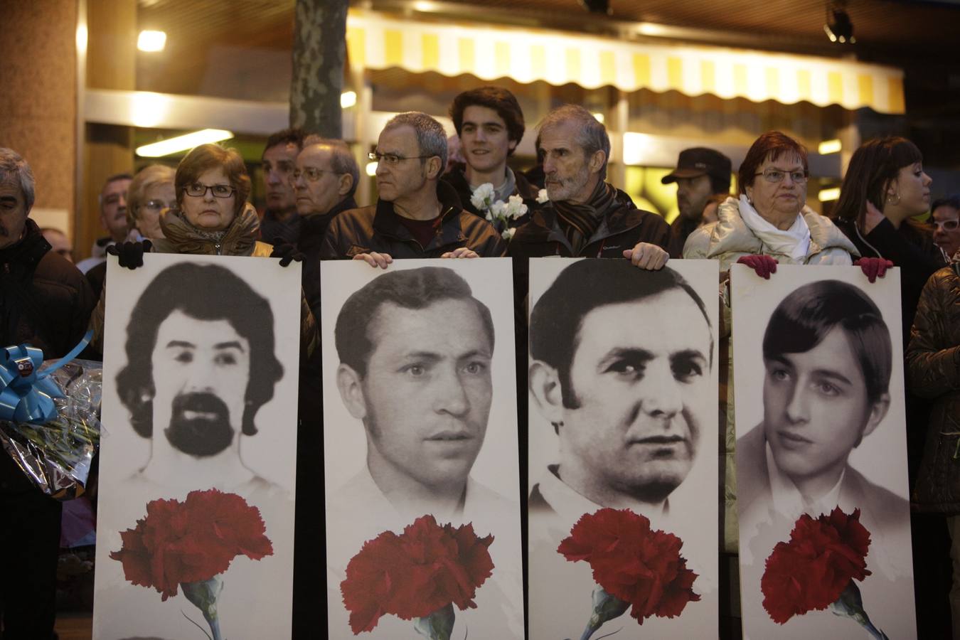 Vitoria recuerda a las víctimas del 3 dfe marzo