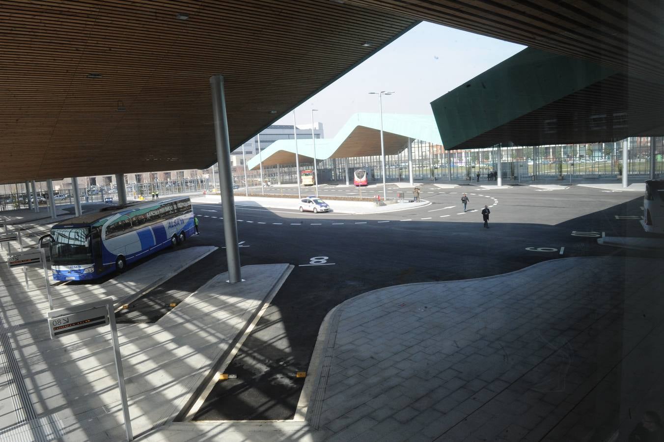 Acto inaugural de la nueva estación de autobuses de Vitoria