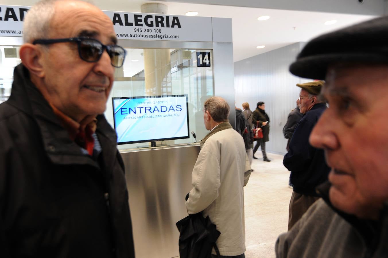 Expectación en la jornada de puertas abiertas de la nueva estación de autobuses