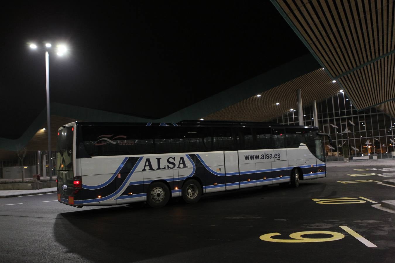 Primer día de la nueva estación de autobuses de Vitoria