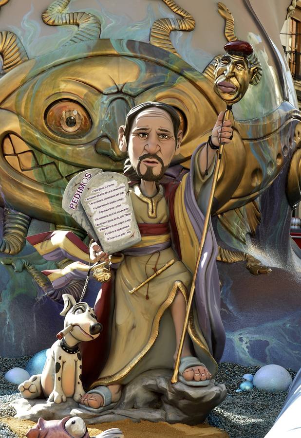 Las Fallas de Valencia, antes de la &#039;cremà&#039;