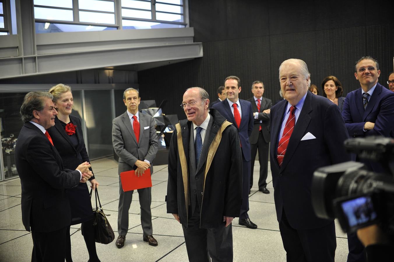 El alcalde de Bilbao, Ibon Areso, y el presidente de EL CORREO, Santiago de Ybarra, en el Foro Expectativas Económicas que se celebra este lunes.