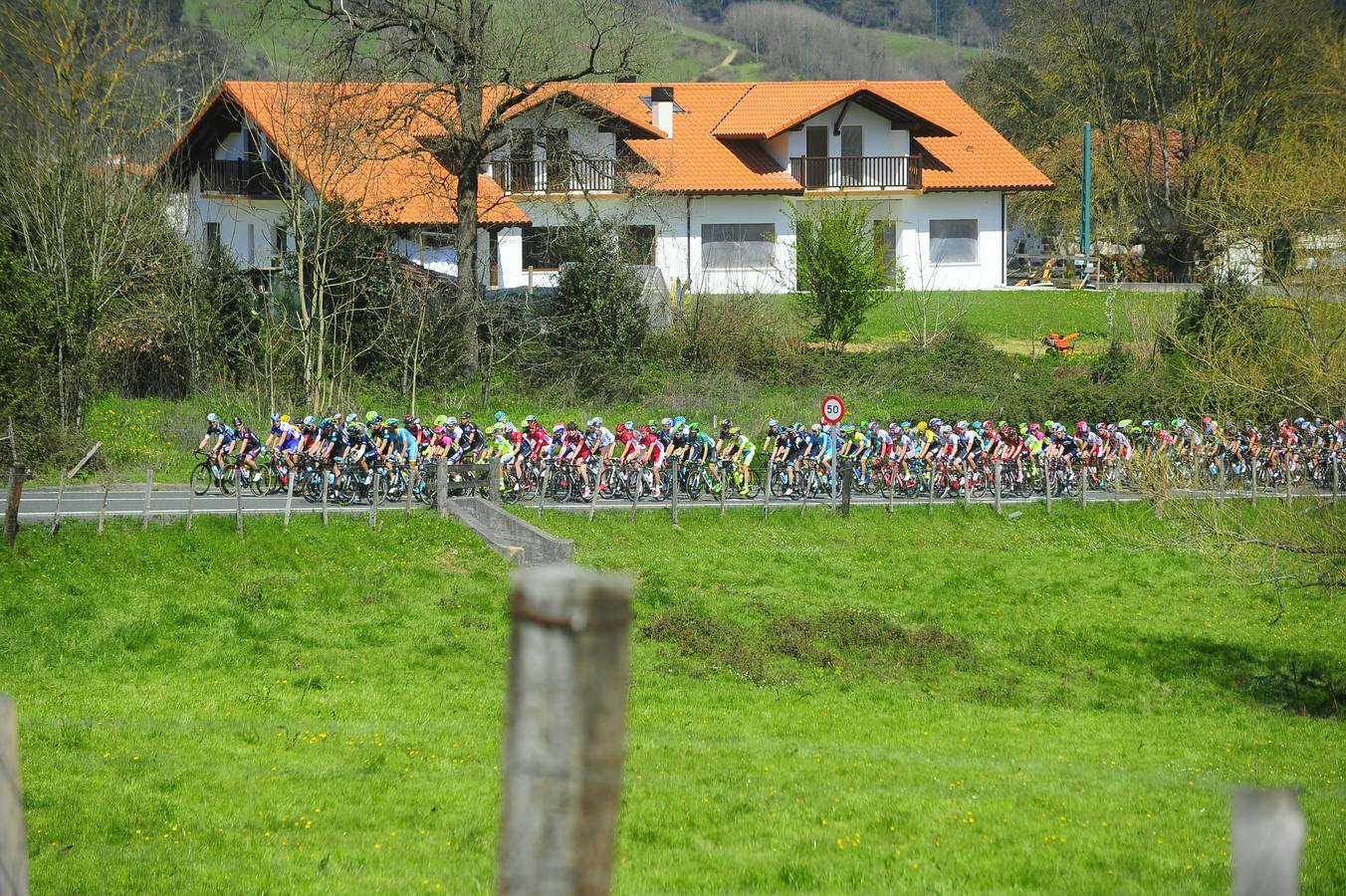 Un plante de cinco minutos para denunciar las caídas de ayer