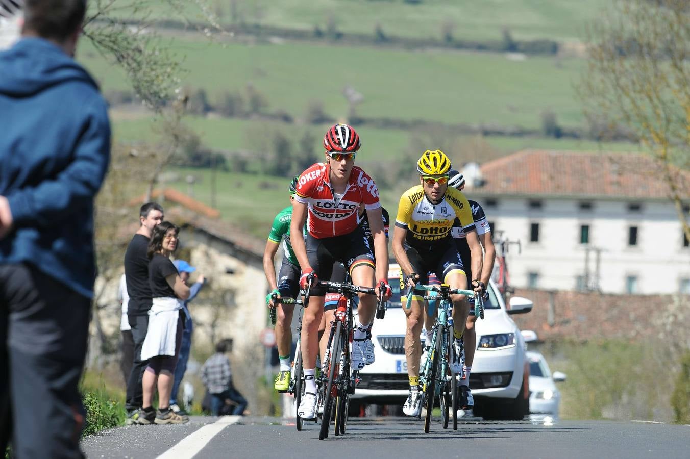 Un plante de cinco minutos para denunciar las caídas de ayer