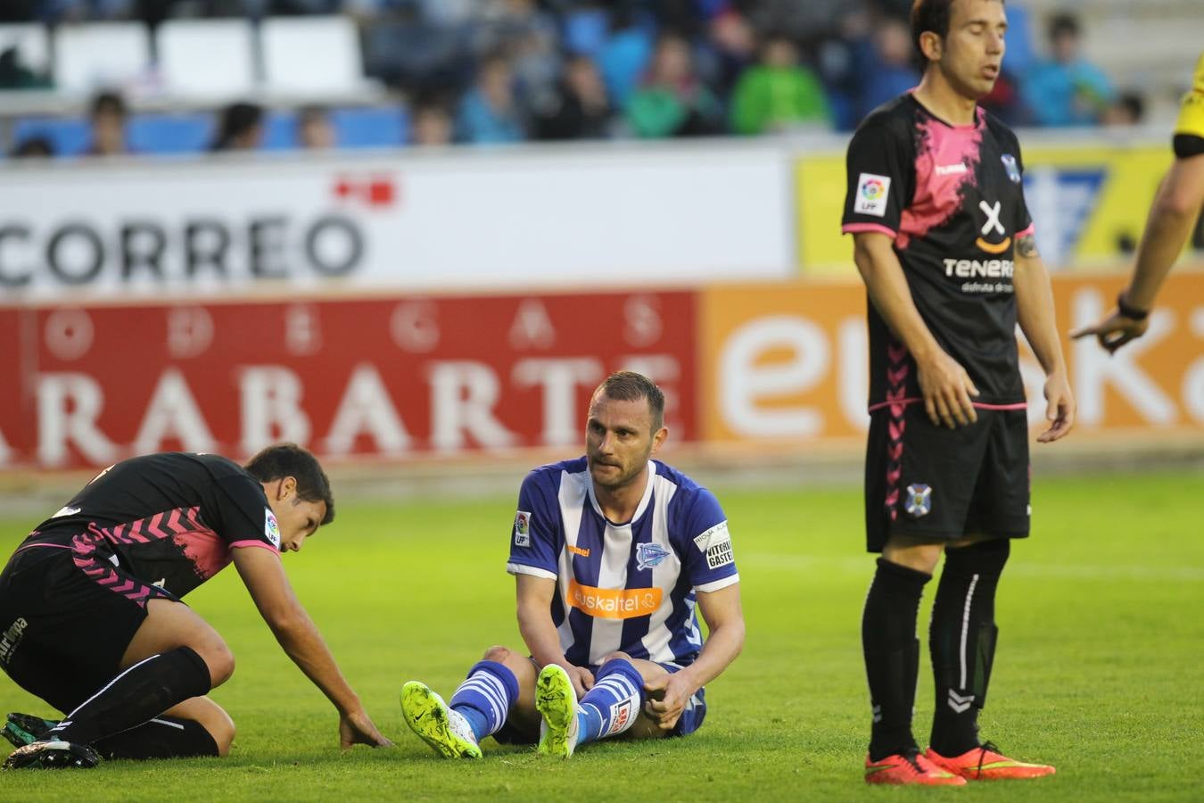 Las mejores imágenes del partido Alavés-Tenerife