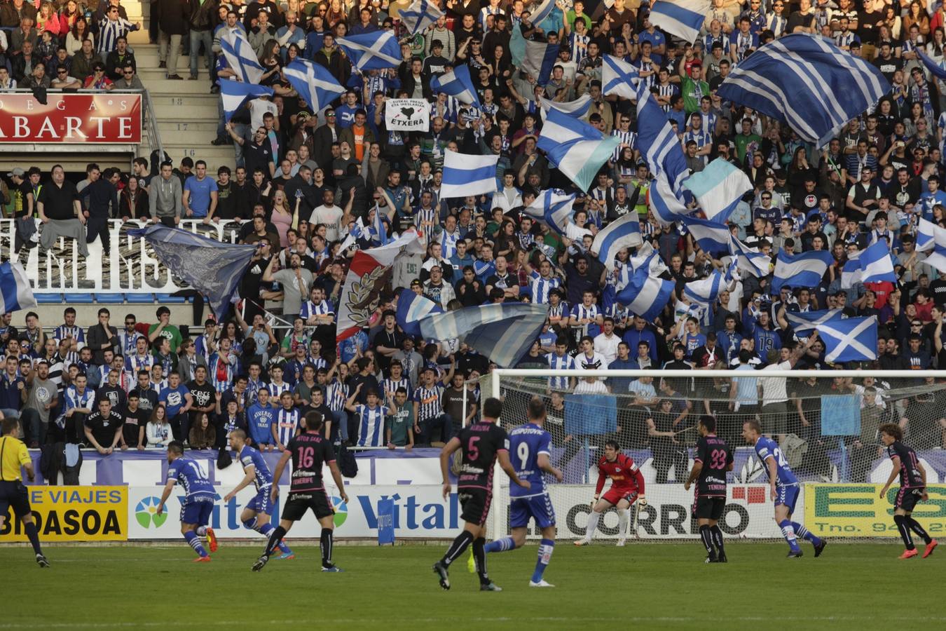 Las mejores imágenes del partido Alavés-Tenerife