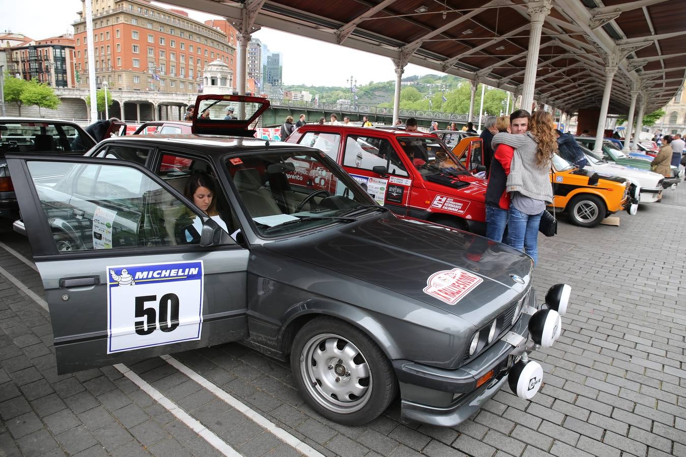 Cerca de 50 coches clásicos compiten en el Rallyestone