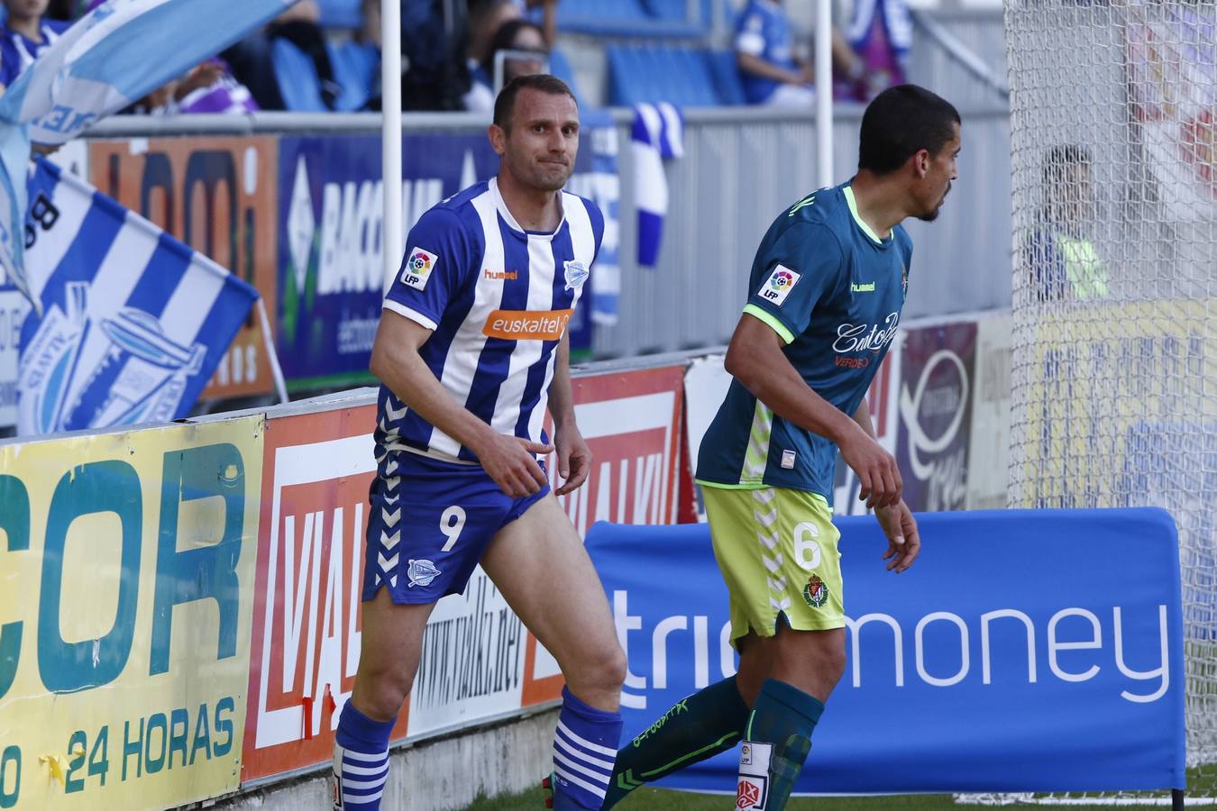 Las mejores fotos del Alavés-Valladolid desde Mendizorroza