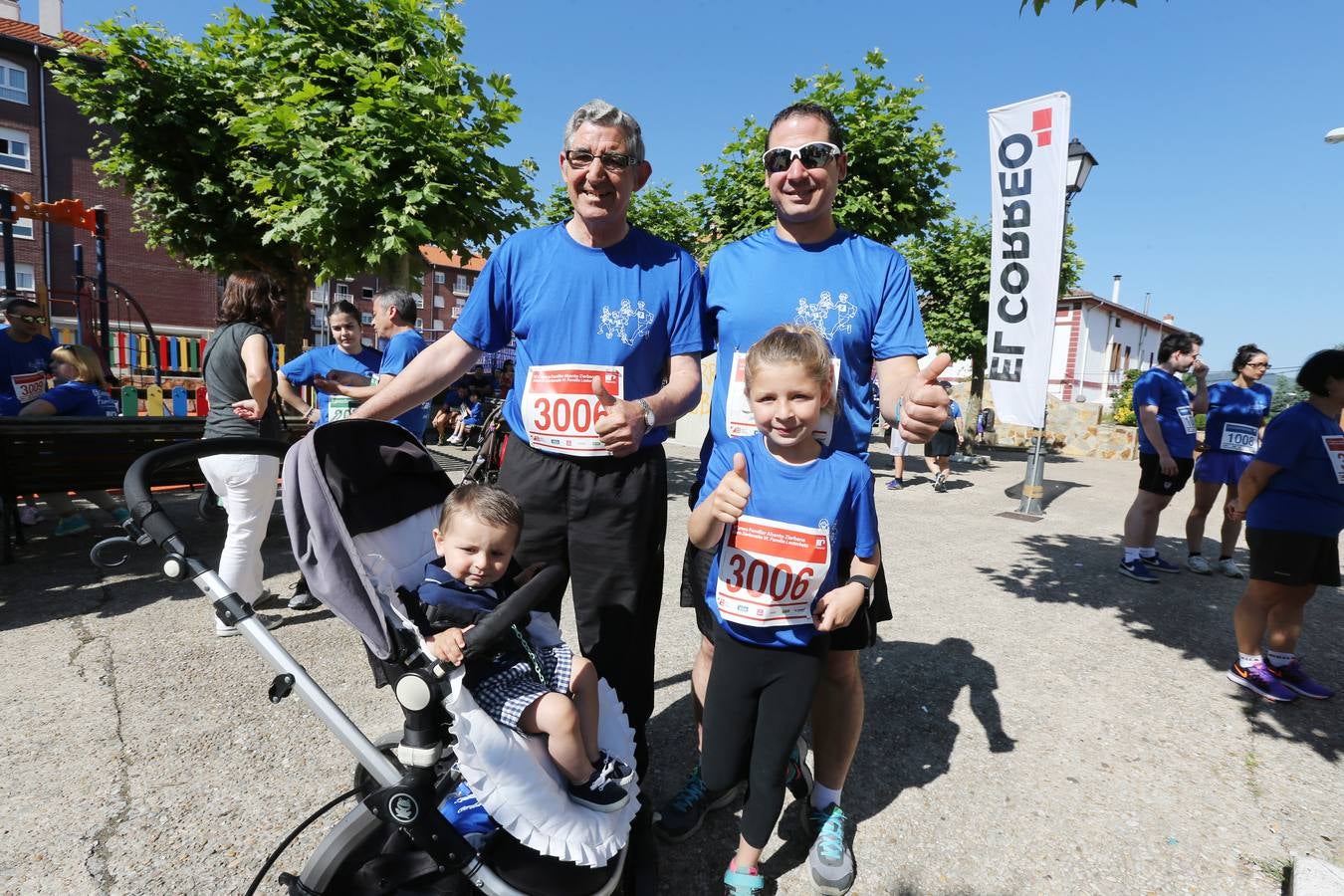 600 personas acuden a la Carrera Familiar de Abanto-Zierbena