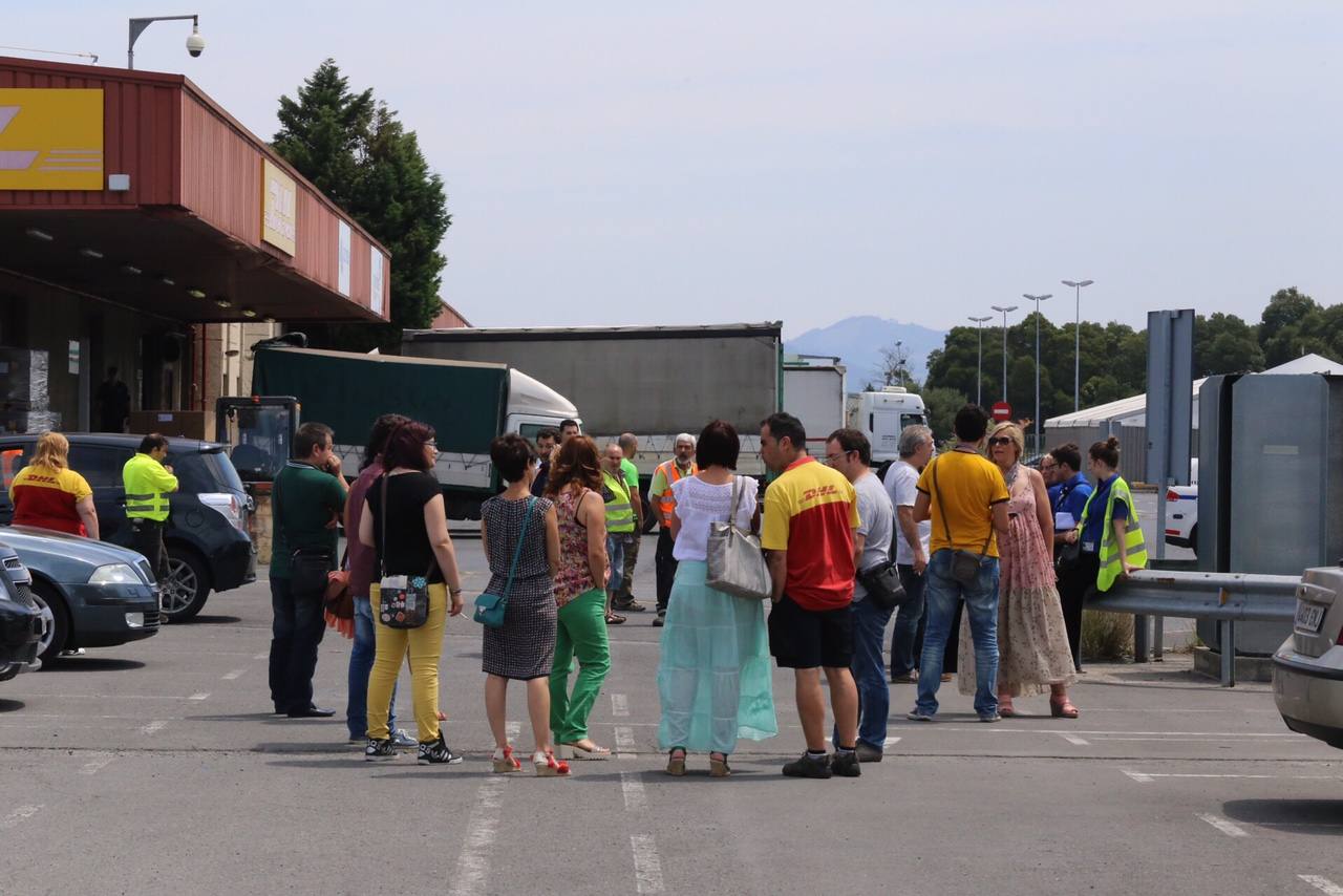 Desalojan la terminal de carga de Sondika por la presencia de un objeto sospechoso