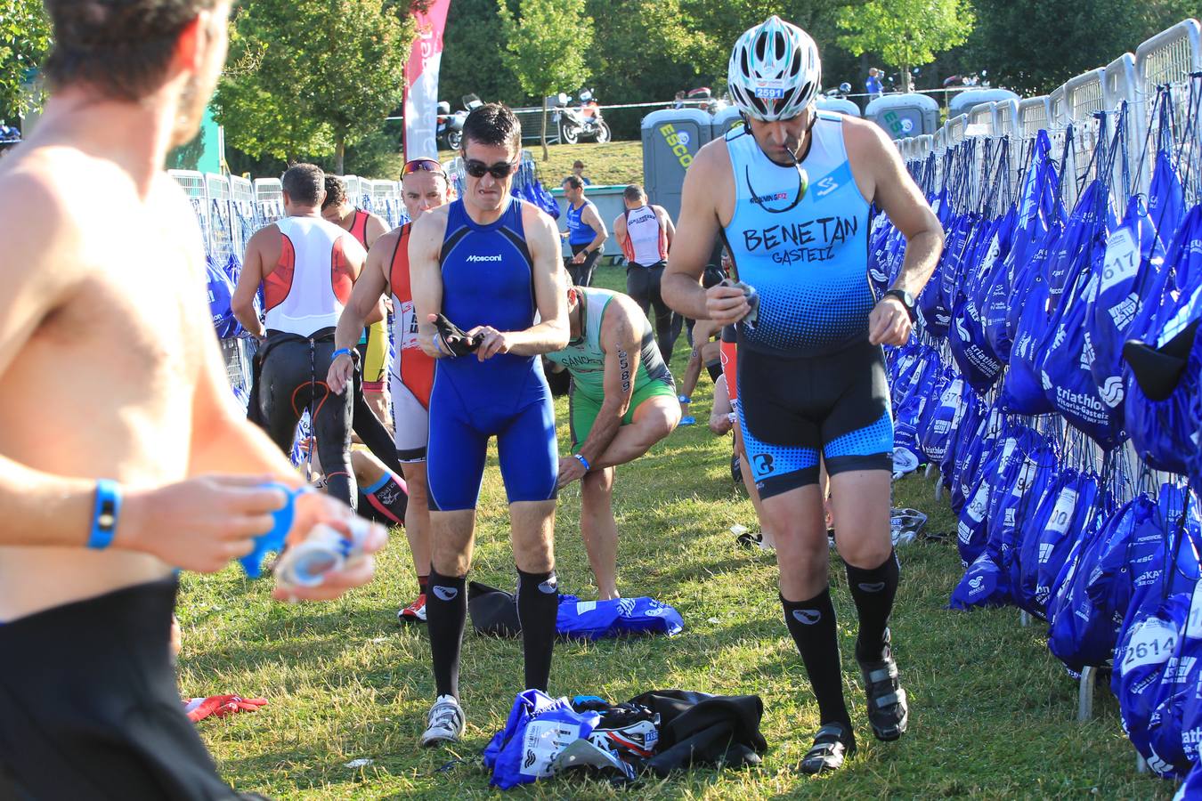 Primera transición de la Triatlón de Vitoria 2015