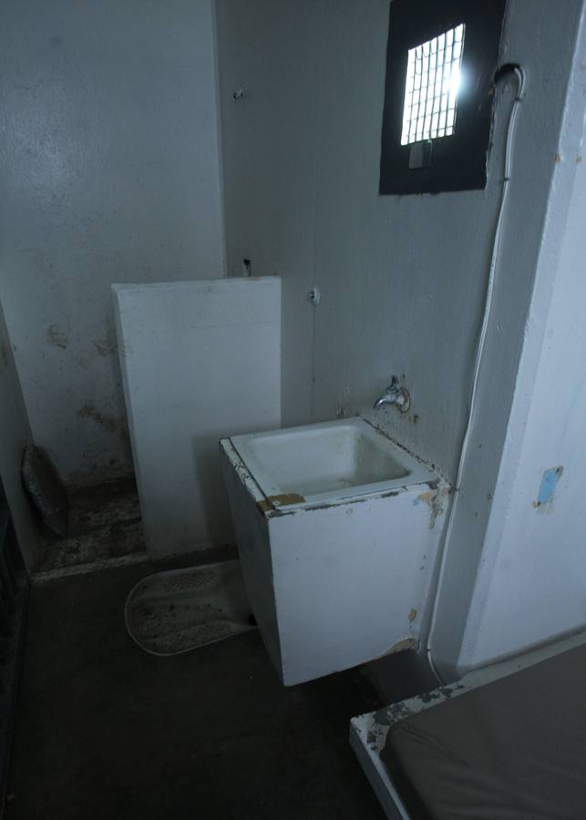 En la celda de &#039;El Chapo&#039; sólo permanecen el hedor y el silencio