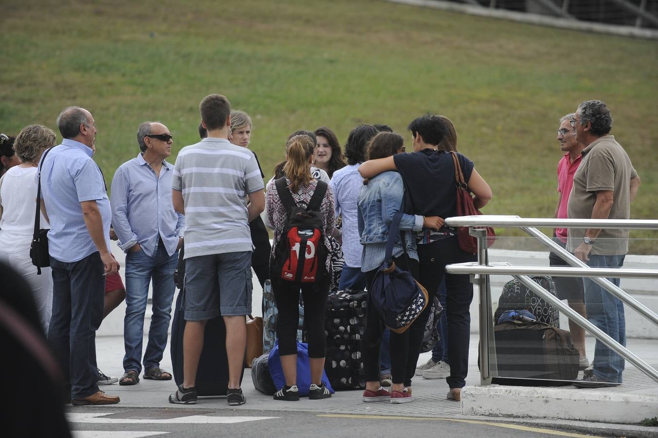 Los jóvenes del accidente de Francia emprenden su viaje a Euskadi