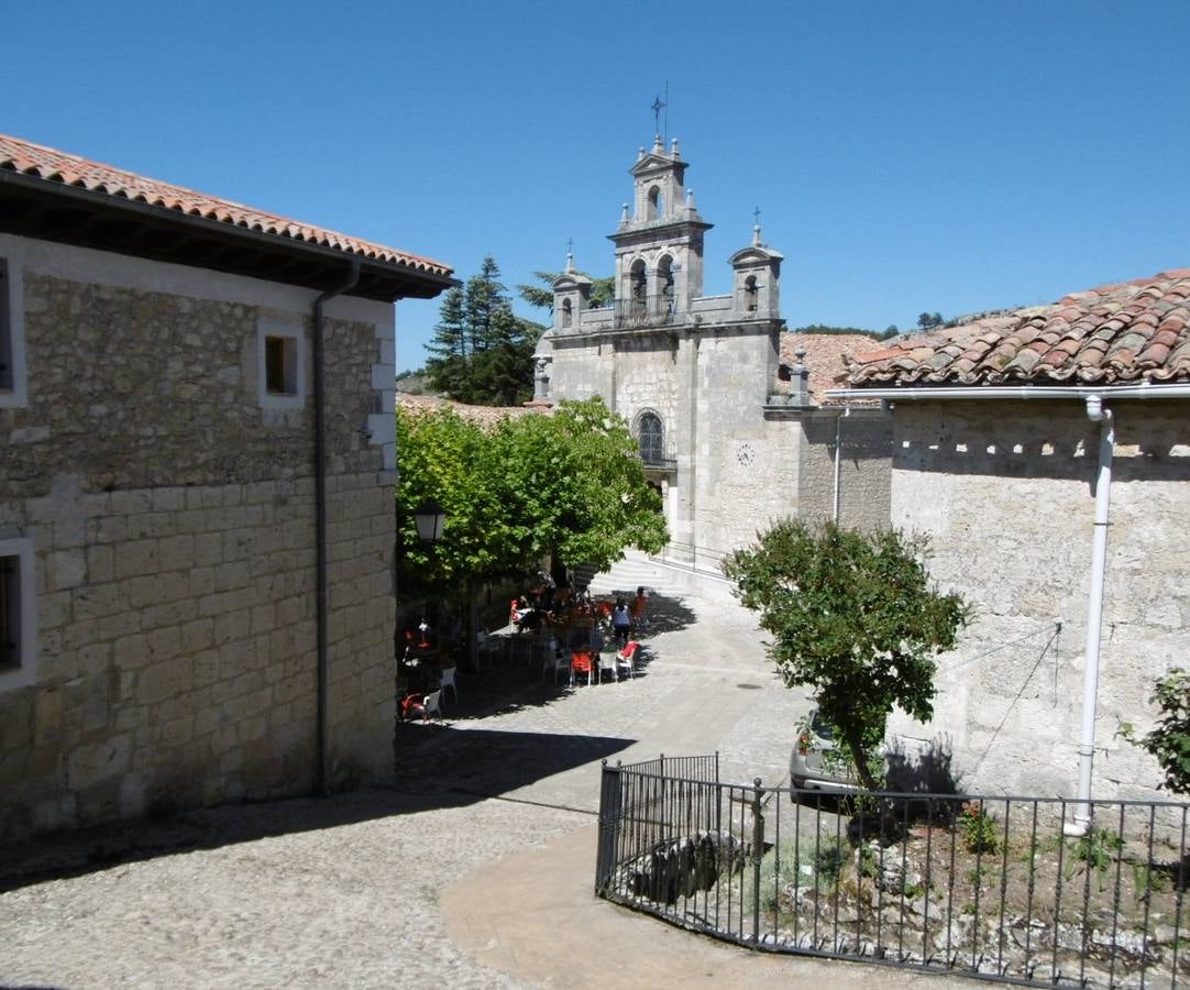 Santuario y hospedería.. 