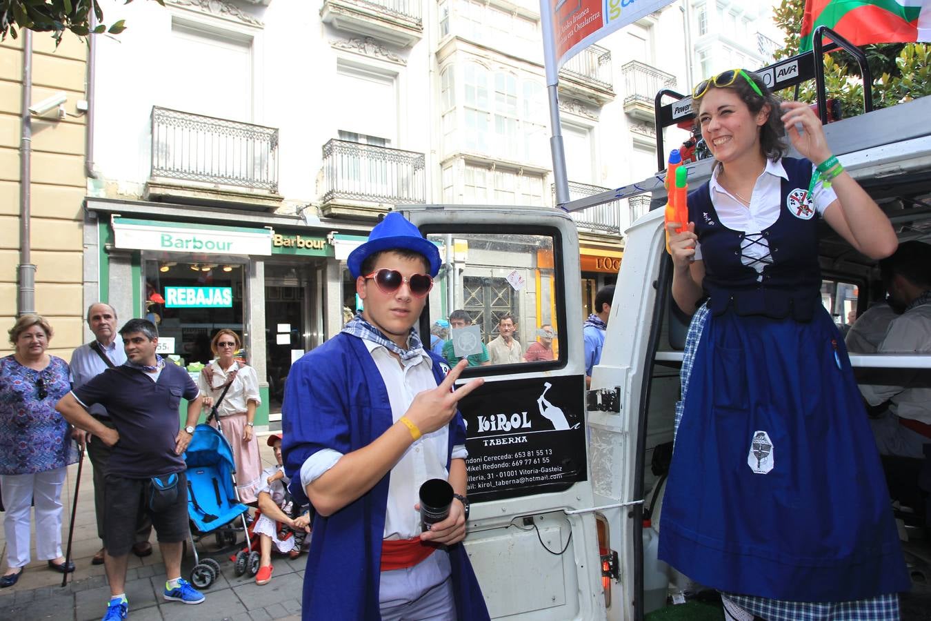 Segundo paseíllo de los blusas a los toros