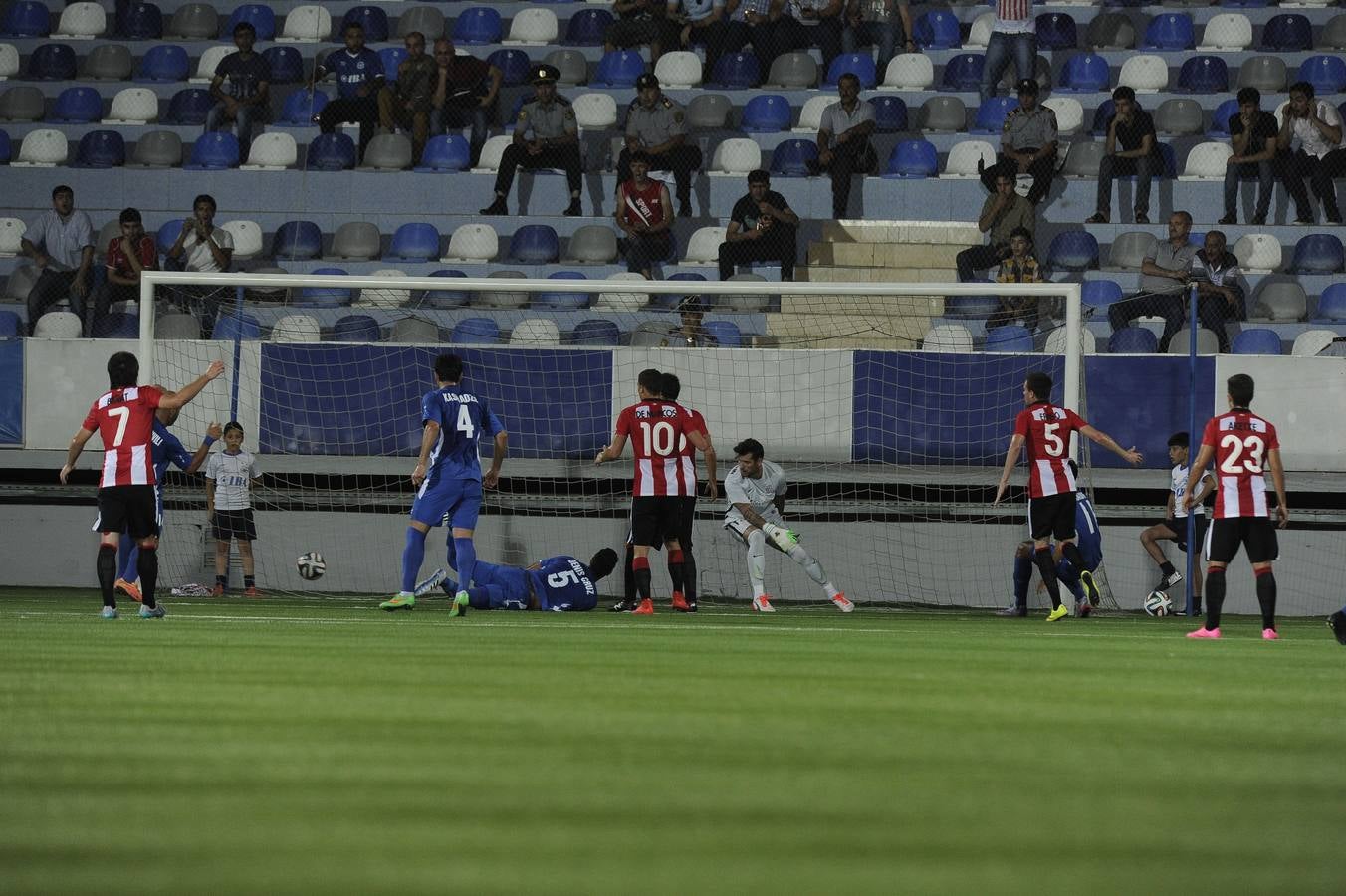 El Inter Baku-Athletic, en imágenes