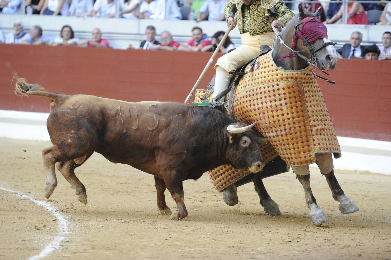 Morante, Talavante y Juli abren la feria de La Blanca 2015